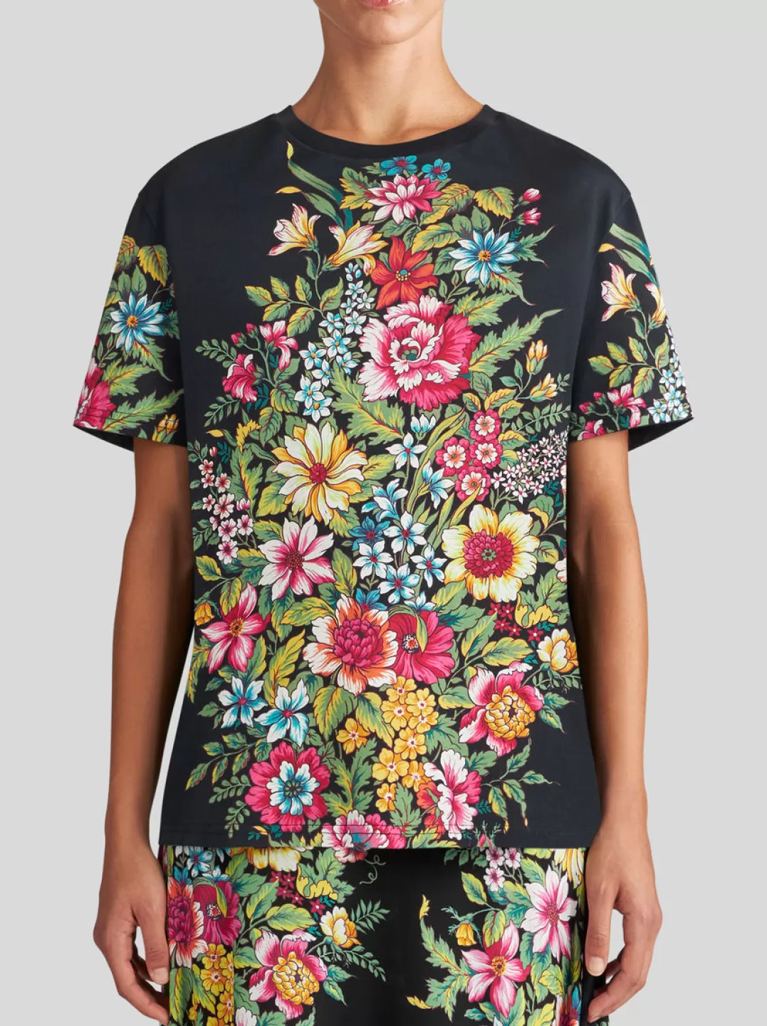 Best T-shirt With Bouquet Print | Women | | Women Sweatshirts And T-shirts