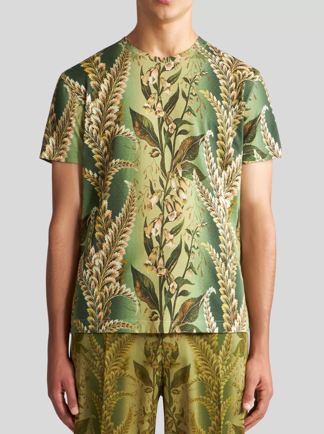 Hot T-SHIRT WITH FOLIAGE PRINT | T-shirts